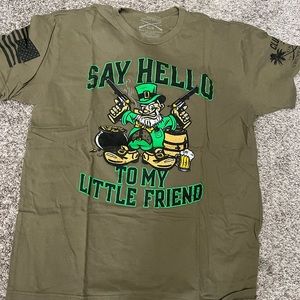 Men’s Grunt Style Shirt, size XL.